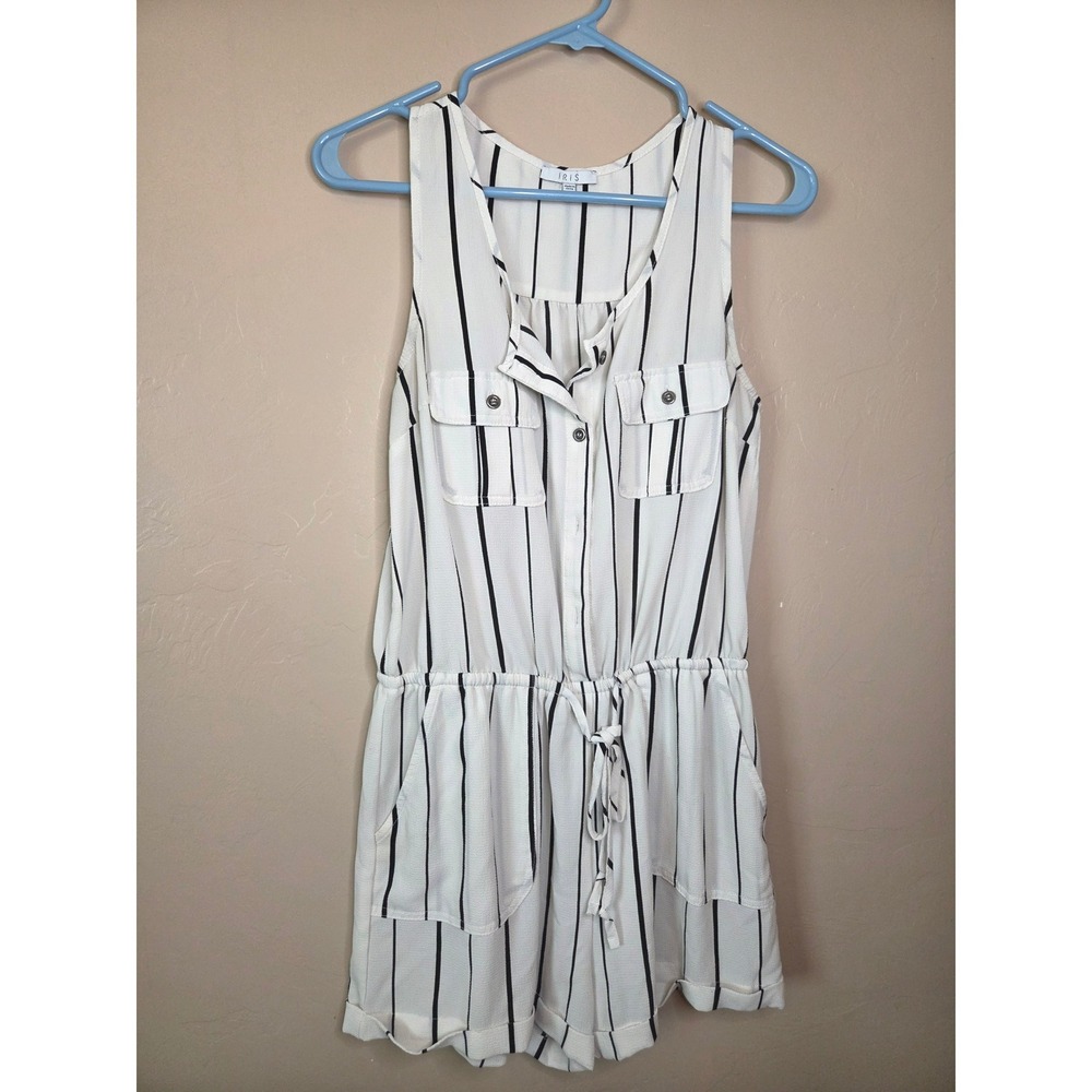 Iris Women's Ivory Striped Sleeveless Button Up Romper L